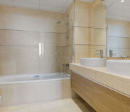 Квартира з терасою в Естепоні, 117 кв.м, 4 кімнати