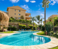 Квартира з терасою в Естепоні, 117 кв.м, 4 кімнати