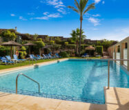 Квартира з терасою в Естепоні, 117 кв.м, 4 кімнати