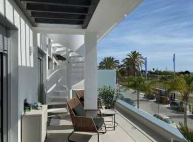 Пентхаус с террасой в Эстепоне 75 кв.м, у моря