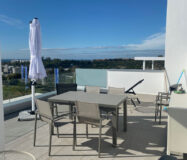 Пентхаус з терасою в Естепоні 75 кв.м, біля моря