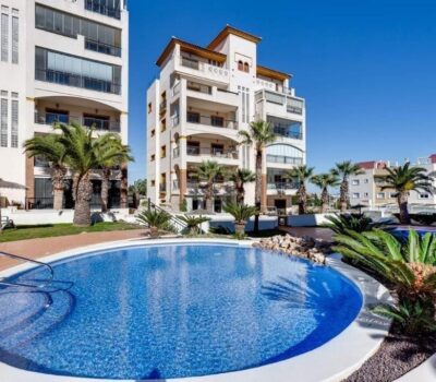 Ексклюзивна квартира 116 кв.м з видом на море в Гуардамаре