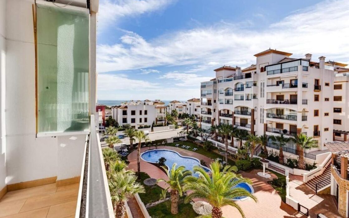 Ексклюзивна квартира 116 кв.м з видом на море в Гуардамаре