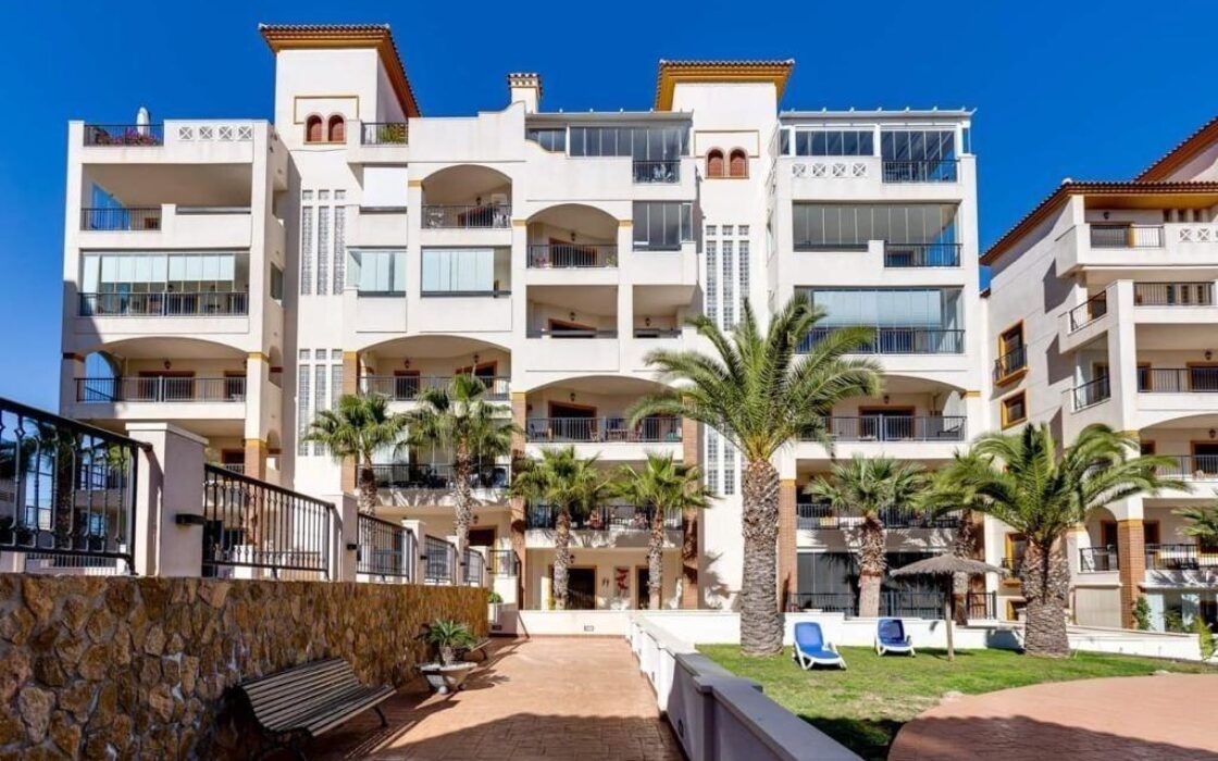 Ексклюзивна квартира 116 кв.м з видом на море в Гуардамаре