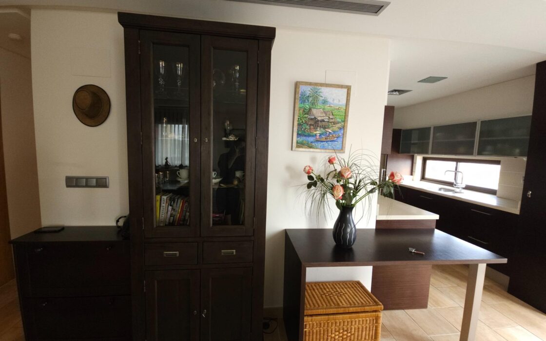 Ексклюзивна квартира 116 кв.м з видом на море в Гуардамаре