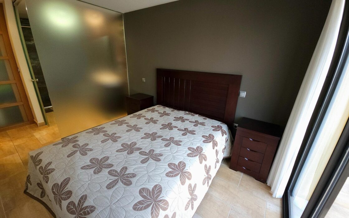 Ексклюзивна квартира 116 кв.м з видом на море в Гуардамаре