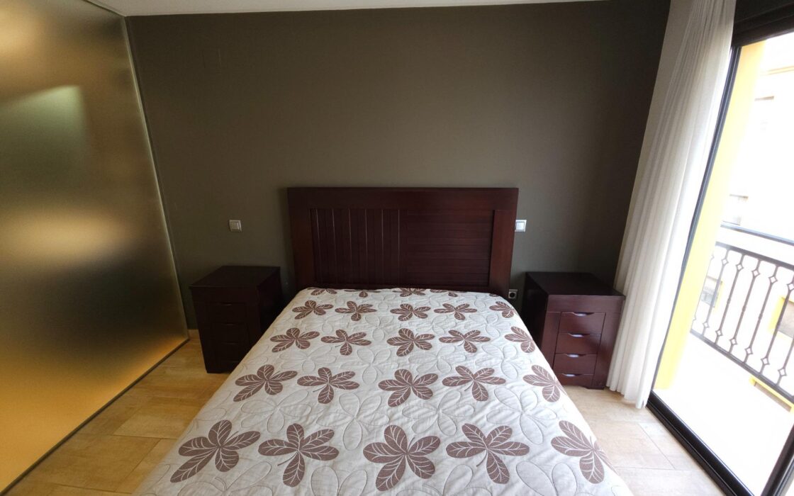 Ексклюзивна квартира 116 кв.м з видом на море в Гуардамаре