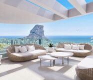 Квартира 3-4 спальни в Кальпе з панорамним видом на море