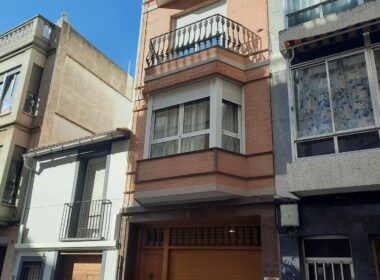 Просторный дом в Кульере 540 кв.м с террасой и лифтом