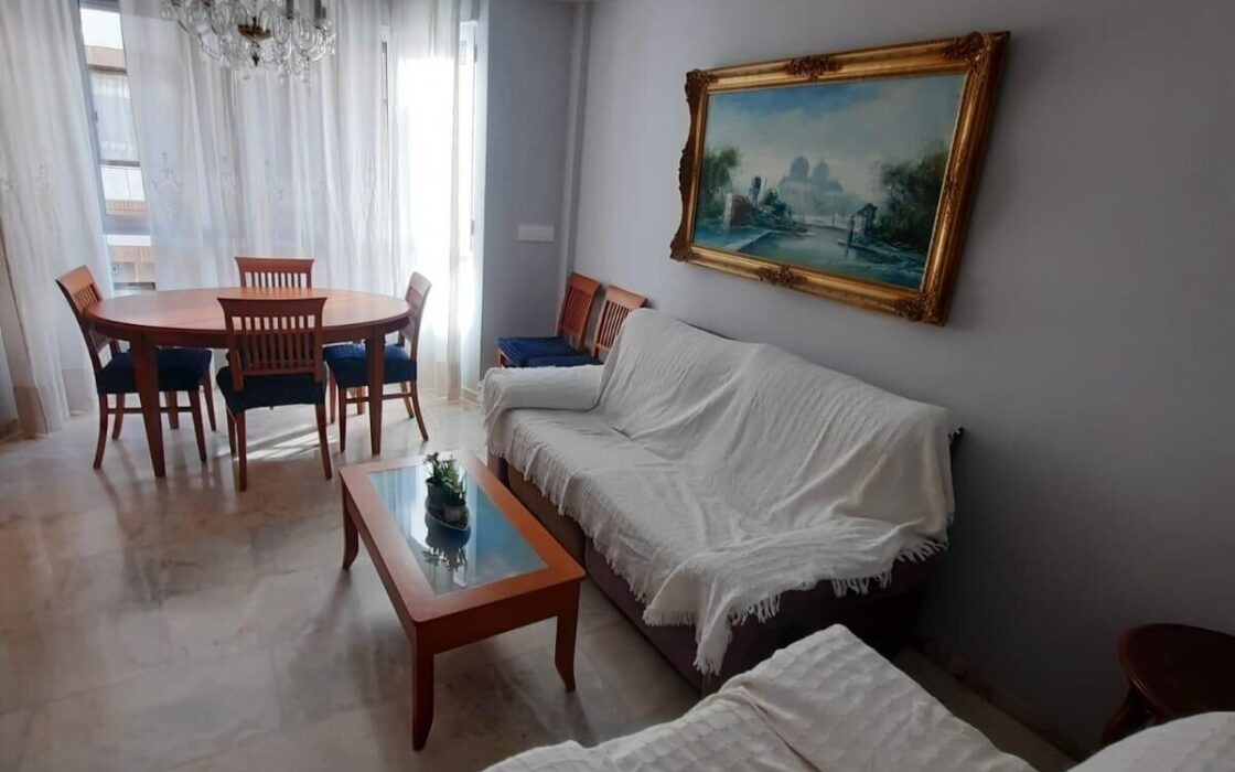 Просторный дом в Кульере 540 кв.м с террасой и лифтом