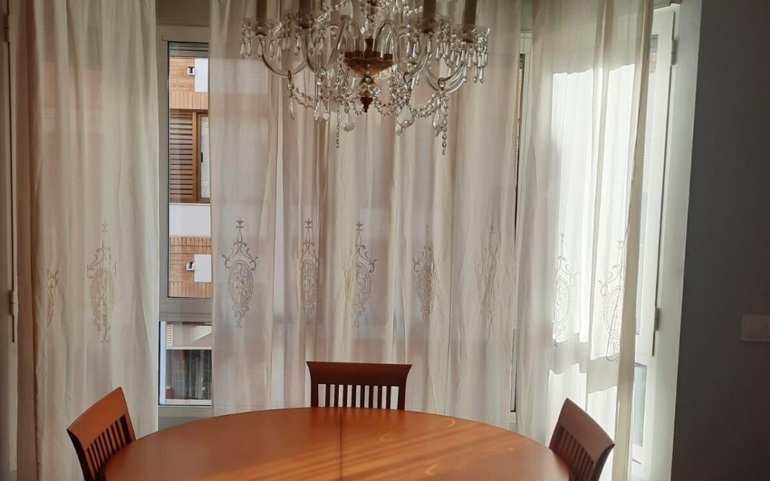 Просторный дом в Кульере 540 кв.м с террасой и лифтом