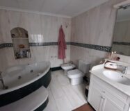 Просторный дом в Кульере 540 кв.м с террасой и лифтом