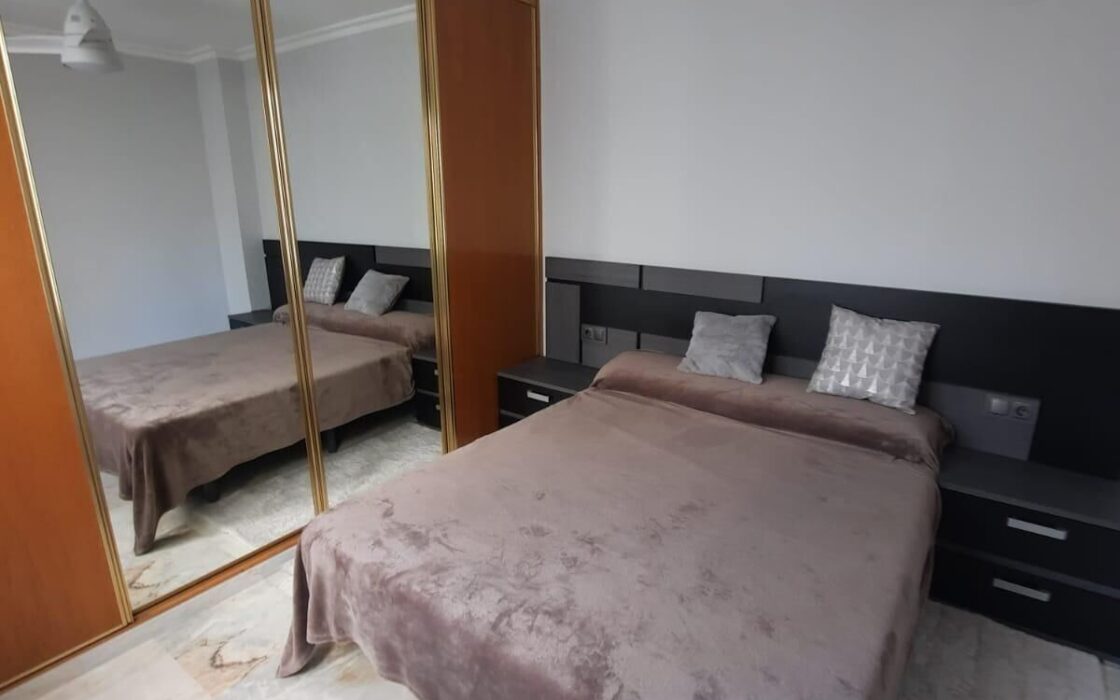 Просторный дом в Кульере 540 кв.м с террасой и лифтом