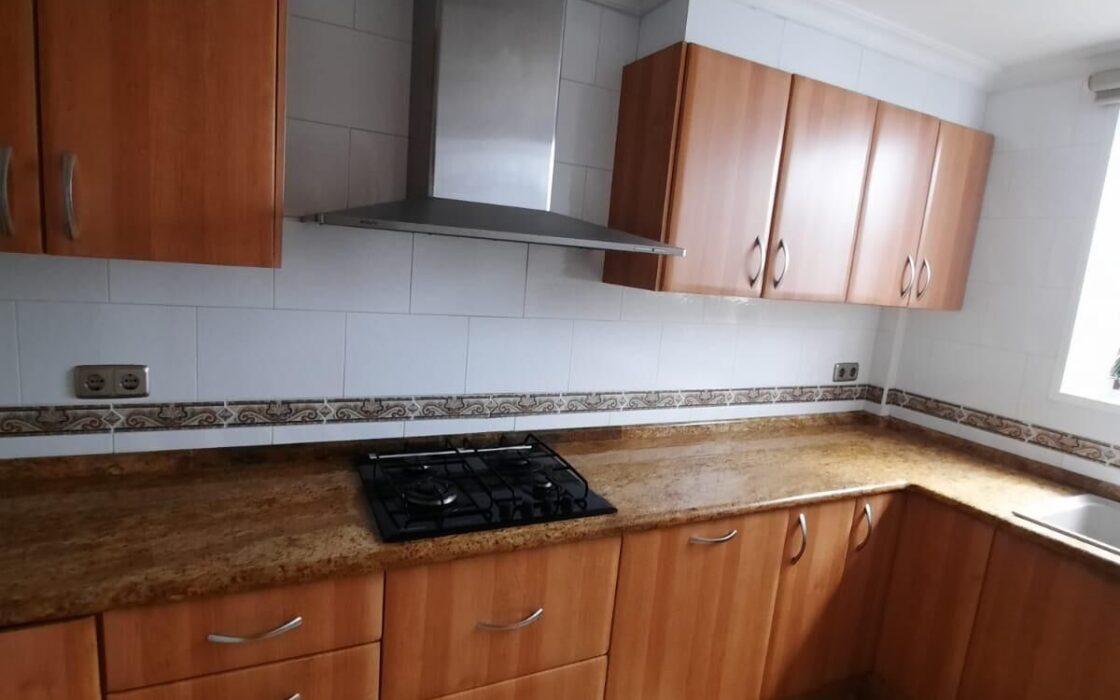 Просторный дом в Кульере 540 кв.м с террасой и лифтом