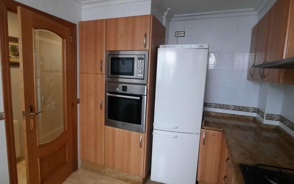 Просторный дом в Кульере 540 кв.м с террасой и лифтом