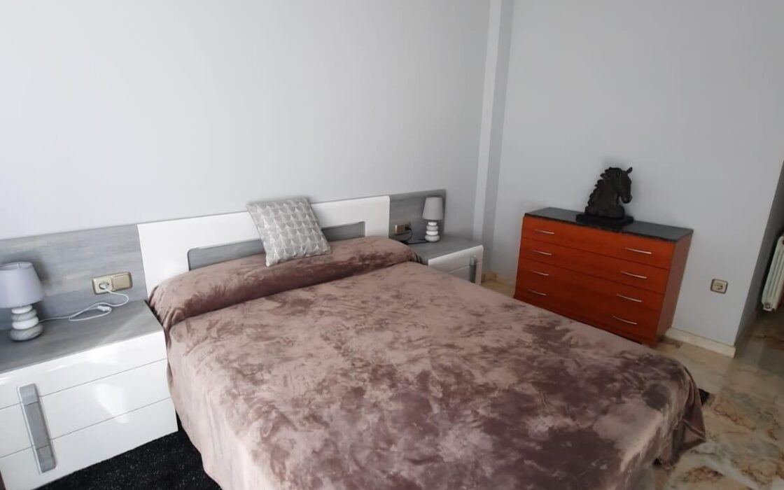 Просторный дом в Кульере 540 кв.м с террасой и лифтом