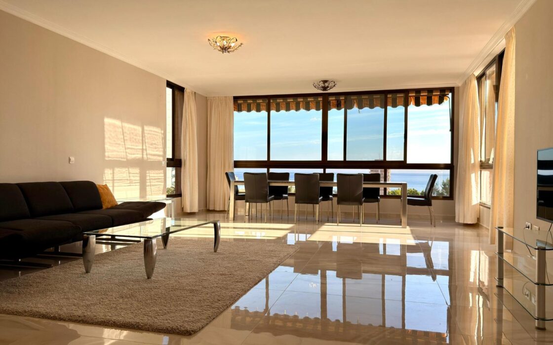 Роскошные апартаменты в Бенидорме с видом на море 194 кв.м