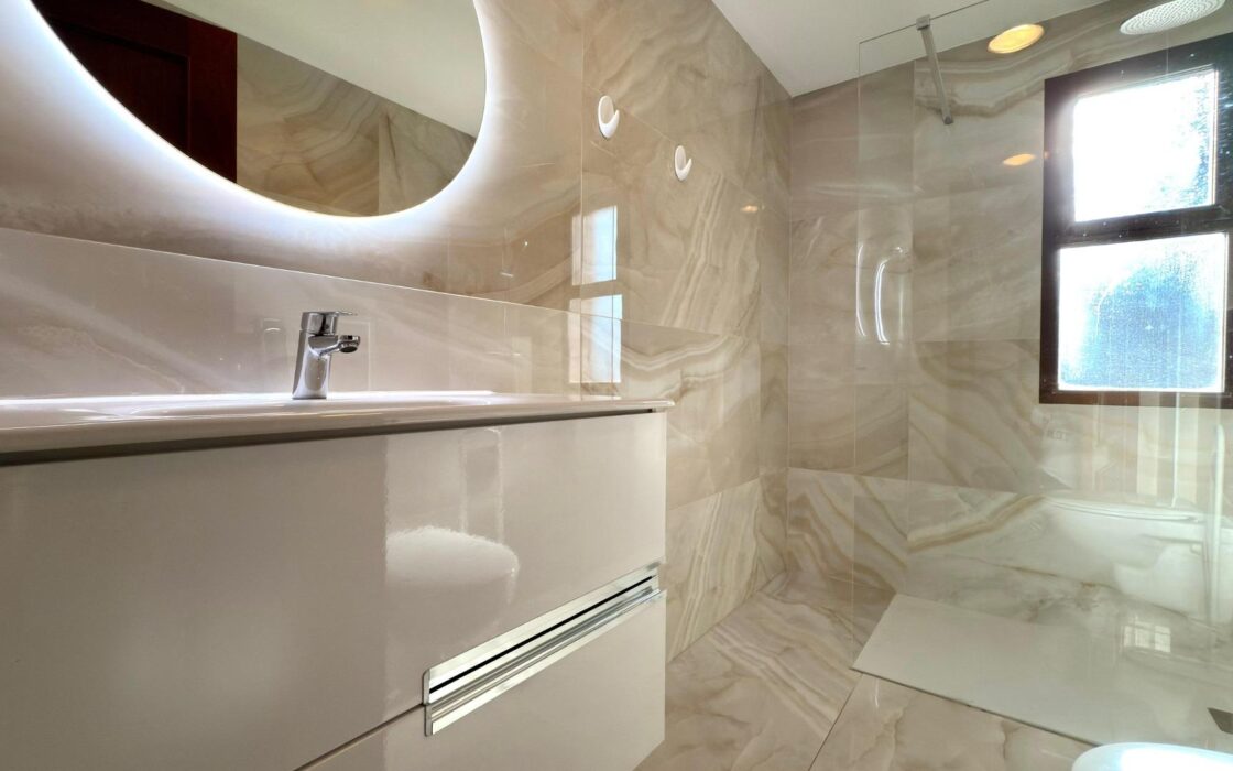 Роскошные апартаменты в Бенидорме с видом на море 194 кв.м