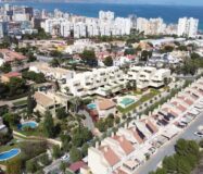 Нові будинки з басейном у Кабо-де-лас-Уэртас 215 кв.м.