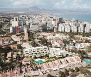 Нові будинки з басейном у Кабо-де-лас-Уэртас 215 кв.м.