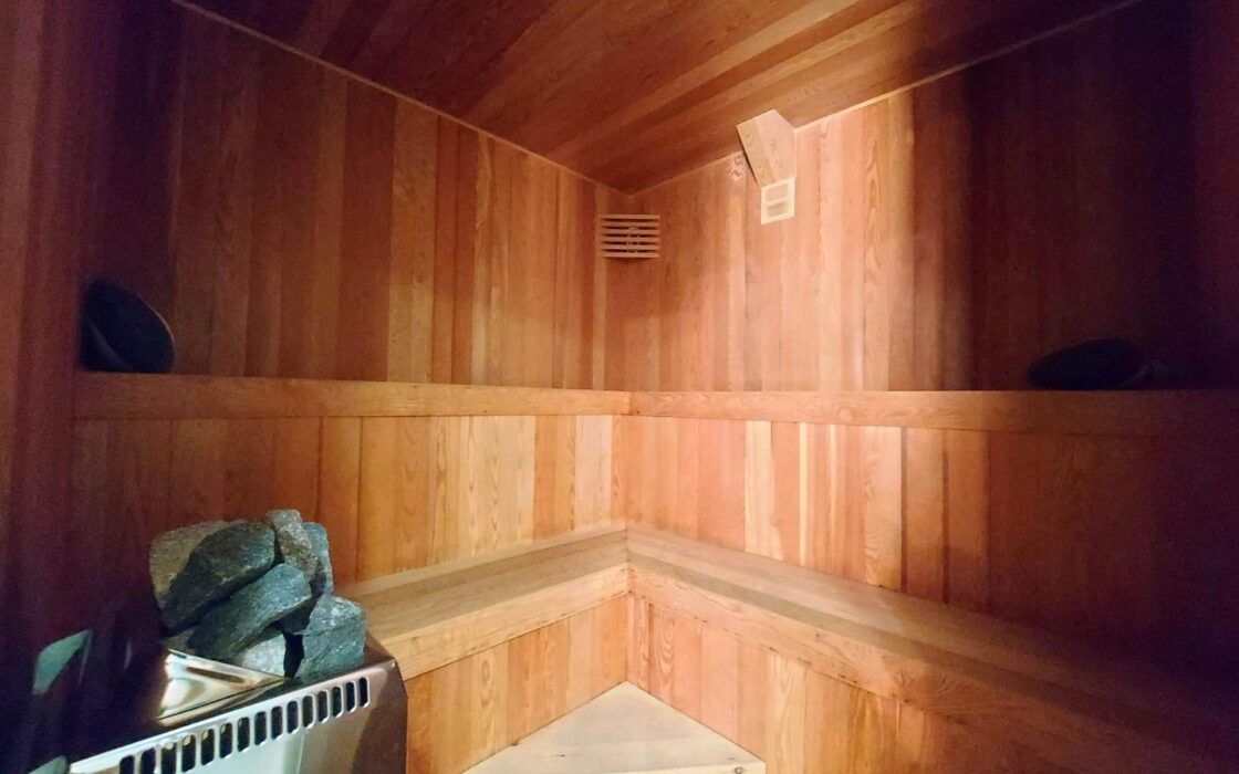 Вилла в Сьюдад Кесада 210 кв.м с бассейном и террасой