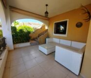 Вилла в Сьюдад Кесада 210 кв.м с бассейном и террасой