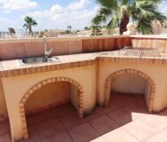 Вилла в Сьюдад Кесада 210 кв.м с бассейном и террасой