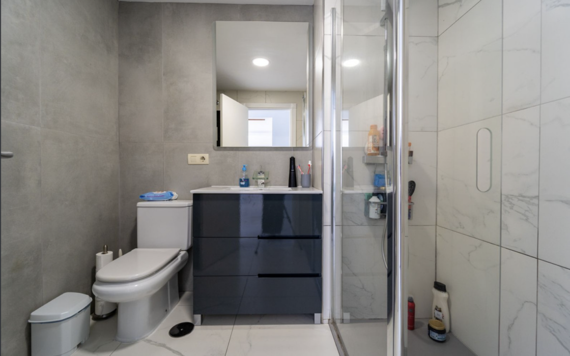 Квартира 70 кв.м с 2 спальнями в Фуэнхироле у горы