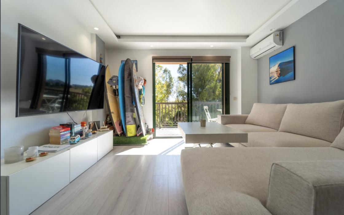 Квартира 70 кв.м с 2 спальнями в Фуэнхироле у горы