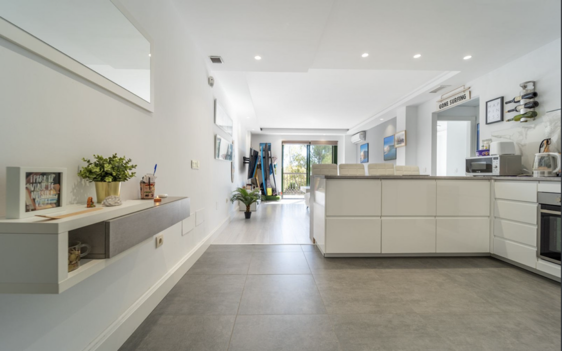 Квартира 70 кв.м с 2 спальнями в Фуэнхироле у горы