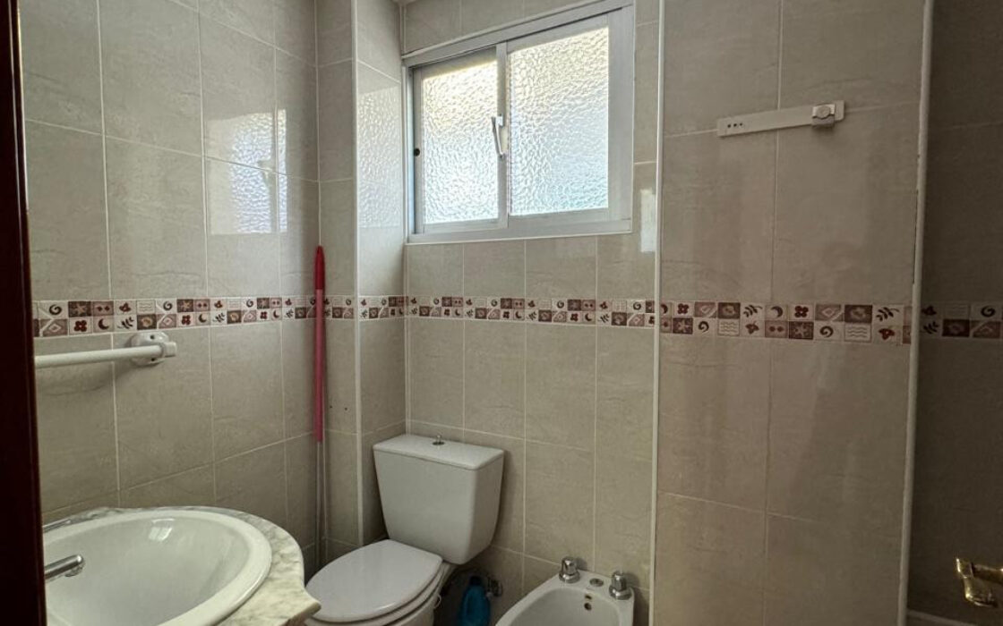 Двухкомнатная квартира в центре Фуэнхиролы 70 кв.м у моря