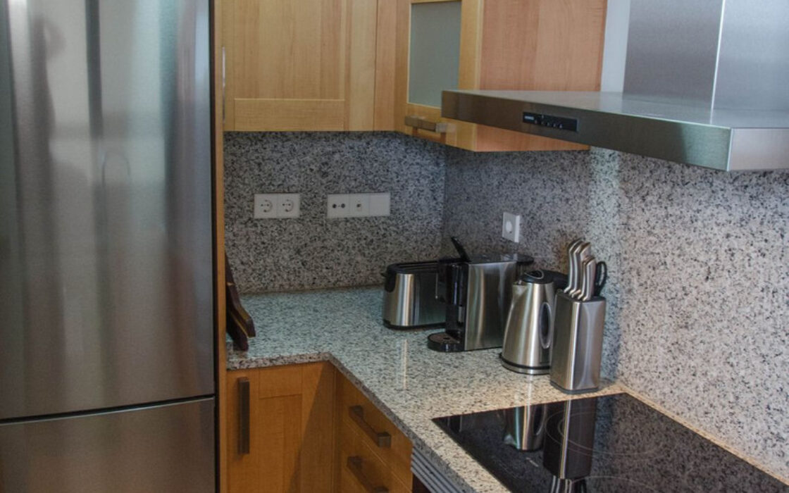 Квартира з терасою в Естепоні, 2 спальні, 76 кв.м