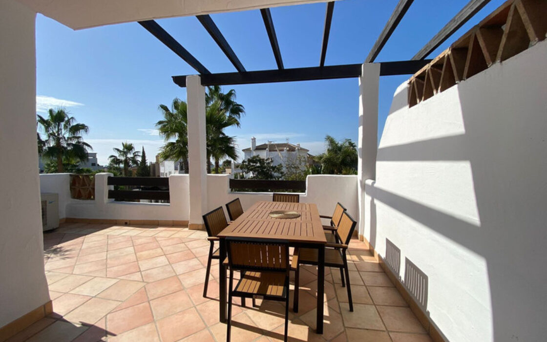 Квартира з терасою в Естепоні, 2 спальні, 76 кв.м