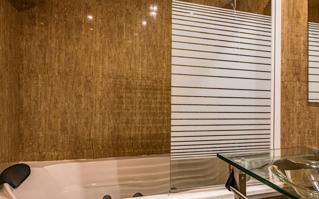 Квартира 90 кв.м з терасою в Кампанарио біля моря