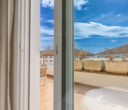 Квартира 90 кв.м з терасою в Кампанарио біля моря