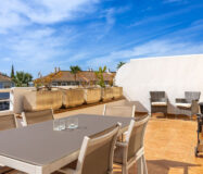 Квартира 90 кв.м з терасою в Кампанарио біля моря