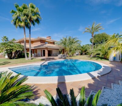 Ексклюзивна вілла в Бенідормі з терасою та басейном