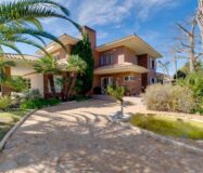 Эксклюзивная вилла в Бенидорме с террасой и бассейном