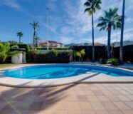 Эксклюзивная вилла в Бенидорме с террасой и бассейном