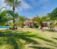 Эксклюзивная вилла в Бенидорме с террасой и бассейном