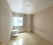 Простора квартира в Естепоні з терасою 123 кв.м.