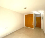 Простора квартира в Естепоні з терасою 123 кв.м.