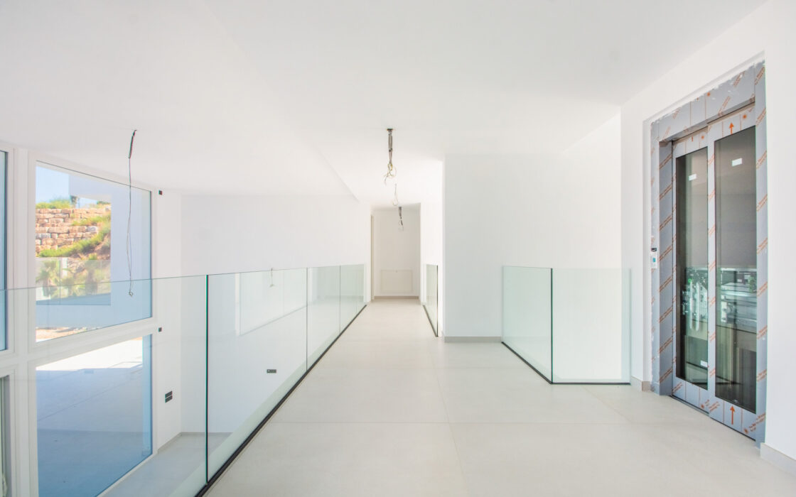 Престижна вілла в Ла Майрена, 712 кв.м з терасою