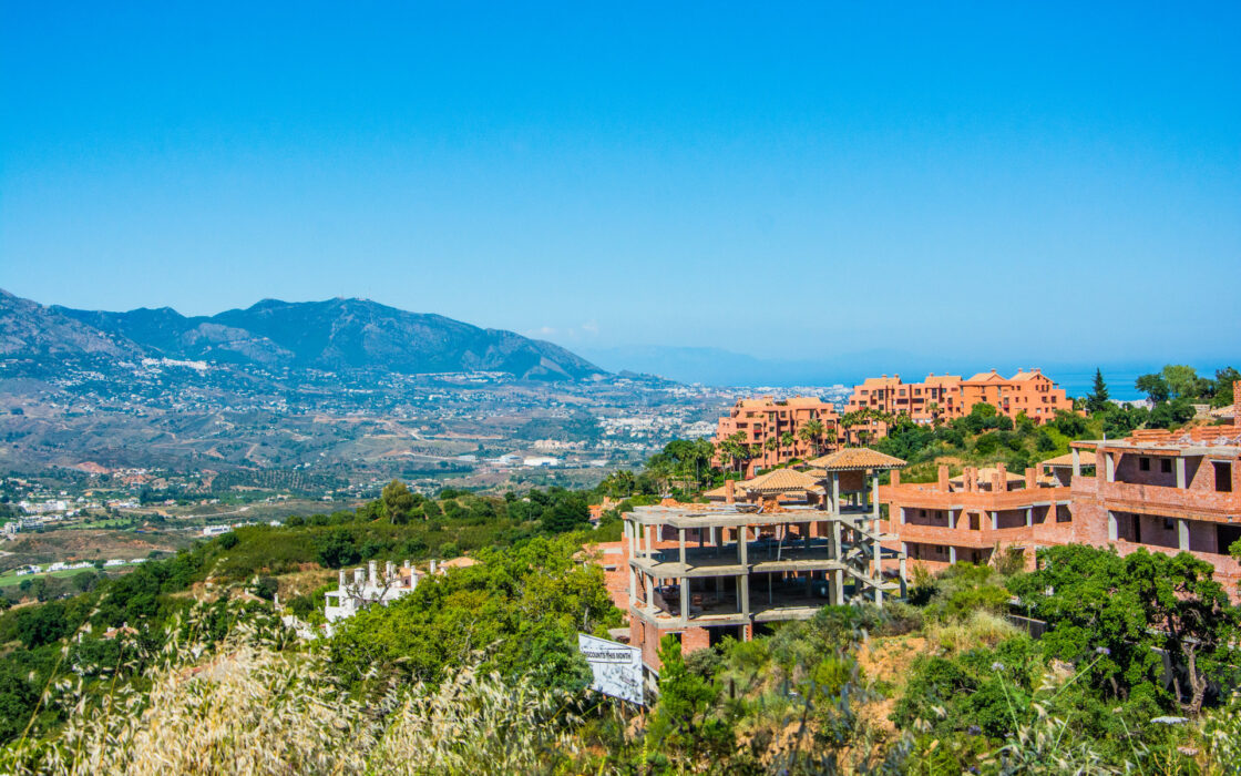 Вилла с террасой и видом на море в Марбелье 494 кв.м.