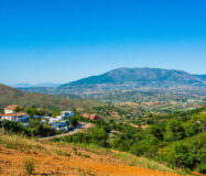 Вилла с террасой и видом на море в Марбелье 494 кв.м.