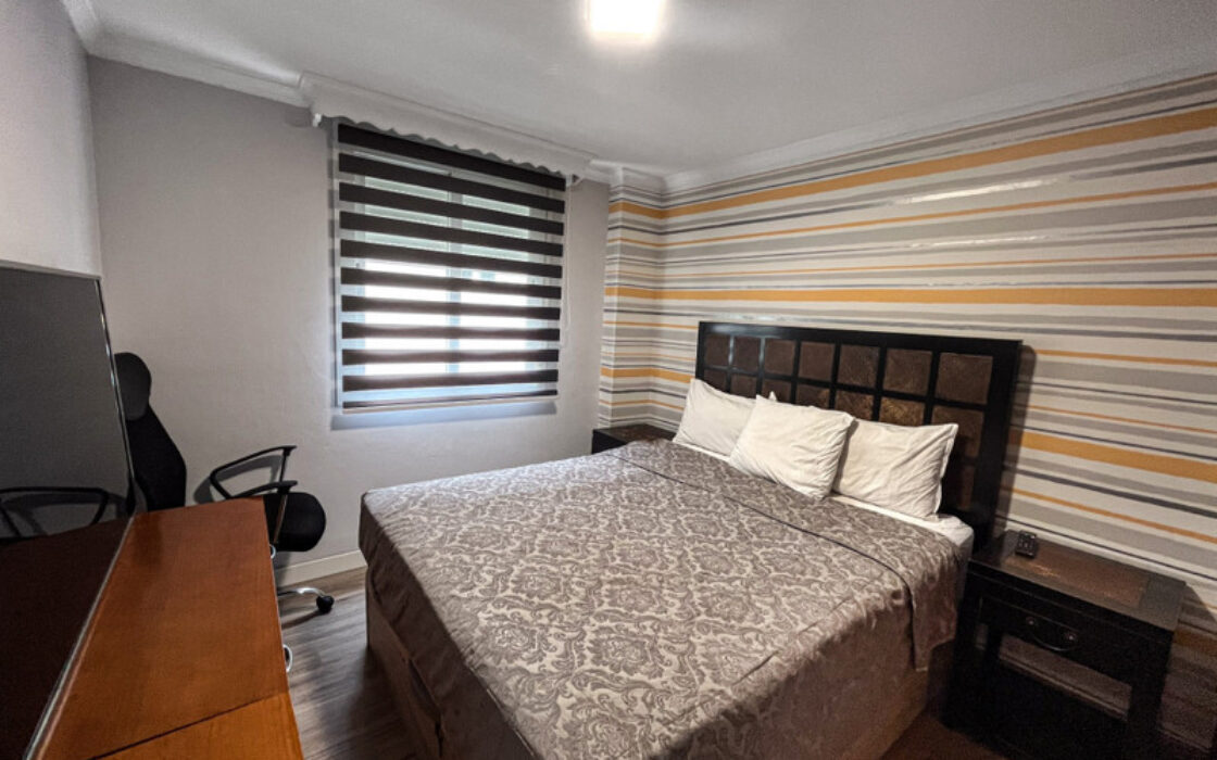 Апартаменти 95 кв.м з меблями в Естепоні біля моря