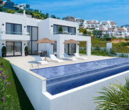 Вилла в Ла Майрена, Марбелья, 421 кв.м, с террасой