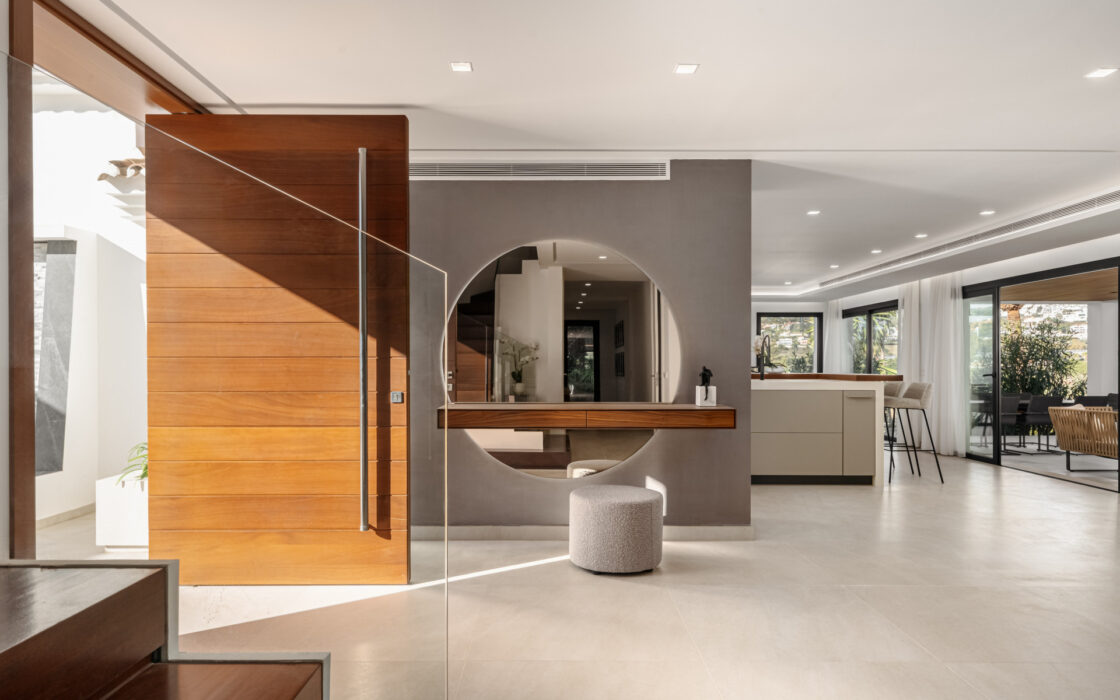 Вілла з 5 спальнями в Лос-Наранхос, тераса, 404 кв.м