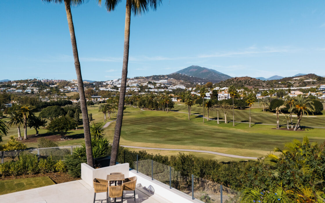 Вілла з 5 спальнями в Лос-Наранхос, тераса, 404 кв.м