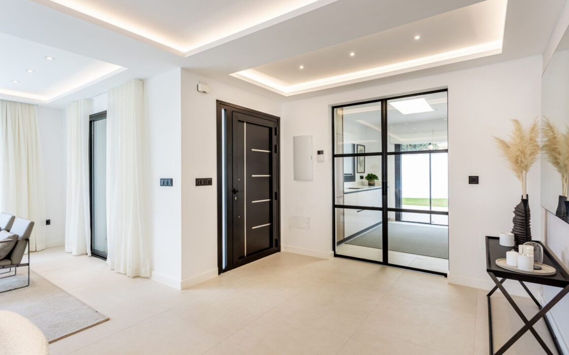 Современная вилла в Эльвирии 145 кв.м с террасой